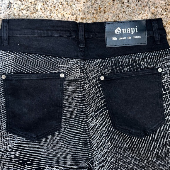 Guapi Shorts Mens 32 Black White Distressed Denim Limited Edition Shredded Raw - Picture 10 of 10